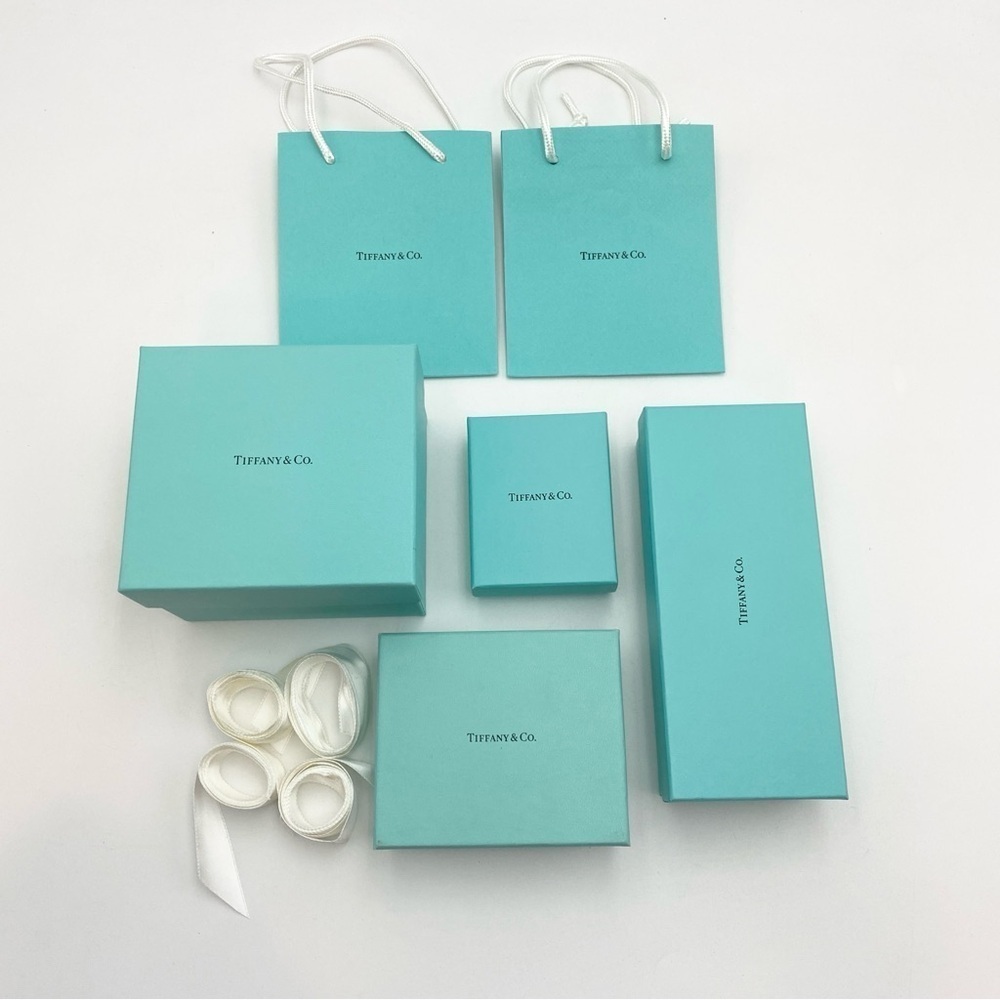 TIFFANY & CO. Empty Authentic Jewelry Gift Boxes & Bags & Ribbons